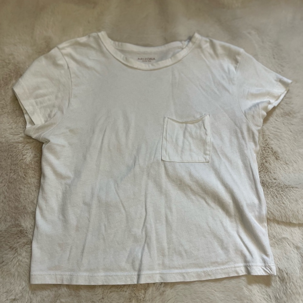 White loose fitted crop top with front pocket